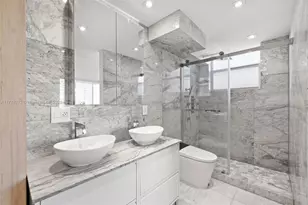 1658 Bay Rd, Miami Beach, FL 33139 - Photo 11