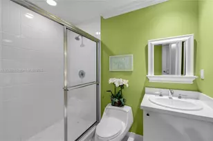 10225 Collins Ave, Bal Harbour, FL 33154 - Photo 15