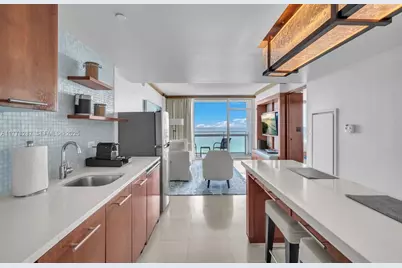 6801 Collins Ave #717, Miami Beach, FL 33141 - Photo 13