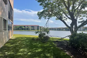 950 SW 138th Ave, Pembroke Pines, FL 33027 - Photo 31