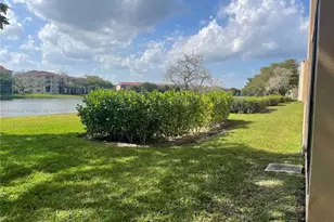 950 SW 138th Ave, Pembroke Pines, FL 33027 - Photo 33