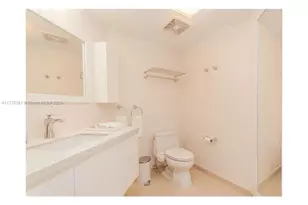 16699 Collins Ave, Sunny Isles Beach, FL 33160 - Photo 9