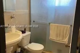 1012 E 20th St, Hialeah, FL 33013 - Photo 15