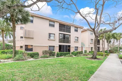 4101 E Coral Tree Cir #313, Coconut Creek, FL 33073 - Photo 11