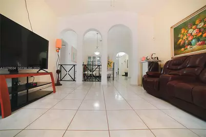 14426 NW 88th Ave, Miami Lakes, FL 33018 - Photo 7