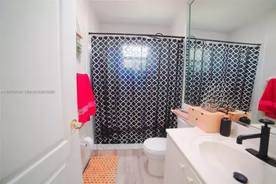 14426 NW 88th Ave, Miami Lakes, FL 33018 - Photo 29
