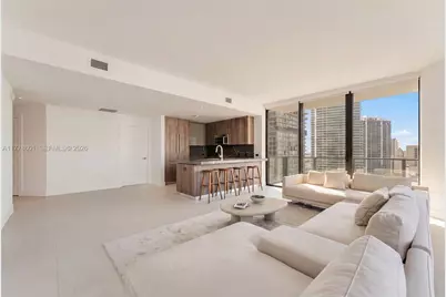 88 SW 7th Street #2411, Miami, FL 33130 - Photo 5