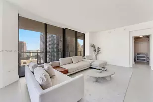 88 SW 7th St, Miami, FL 33130 - Photo 7