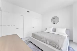 88 SW 7th St, Miami, FL 33130 - Photo 15