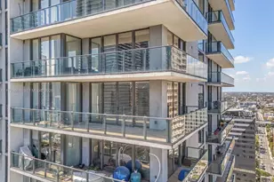 88 SW 7th St, Miami, FL 33130 - Photo 19