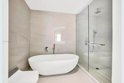 88 SW 7th Street #2411, Miami, FL 33130 - Photo 11