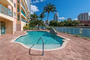 201 Golden Isles Dr, Hallandale Beach, FL 33009 - Photo 21