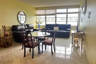 18555 NE 14th Ave, Miami, FL 33179 - Photo 1