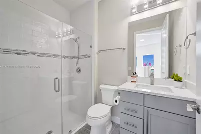 1348 Silk Oak Dr, Hollywood, FL 33021 - Photo 33