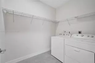 1348 Silk Oak Dr, Hollywood, FL 33021 - Photo 47