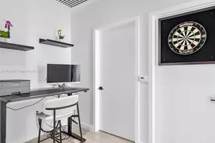 55 SW 9th St, Miami, FL 33130 - Photo 7