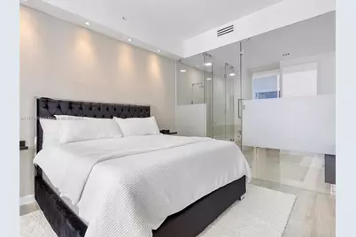 55 SW 9th St #4309, Miami, FL 33130 - Photo 9