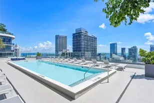 55 SW 9th St, Miami, FL 33130 - Photo 25