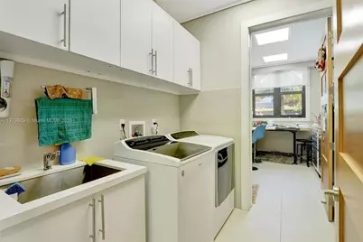 128 NE 94th St, Miami Shores, FL 33138 - Photo 37