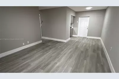 4101 NW 30th Ter, Lauderdale Lakes, FL 33309 - Photo 13