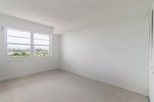 2500 NE 48th Ln, Fort Lauderdale, FL 33308 - Photo 17