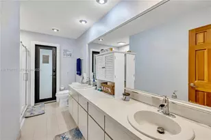 7801 SW 170th St, Palmetto Bay, FL 33157 - Photo 43