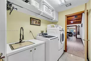 7801 SW 170th St, Palmetto Bay, FL 33157 - Photo 47