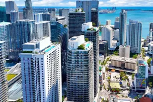 45 SW 9th St, Miami, FL 33130 - Photo 37