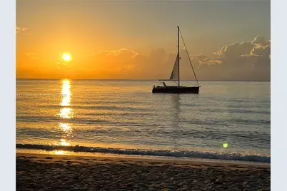 125 Ocean Ave #214, Palm Beach Shores, FL 33404 - Photo 3