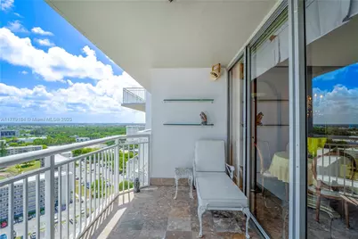 18031 Biscayne Blvd #1904, Aventura, FL 33160 - Photo 35