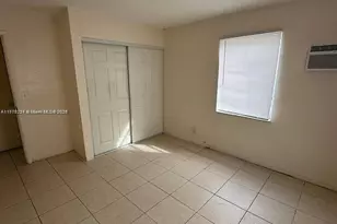 756 NW 5th St, Hallandale Beach, FL 33009 - Photo 5