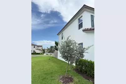 12285 NW 24th Pl, Miami, FL 33167 - Photo 21