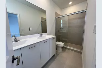 12285 NW 24th Pl, Miami, FL 33167 - Photo 17