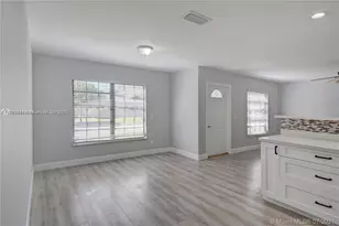 3673 W Valley Green Dr, Davie, FL 33328 - Photo 9