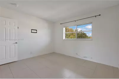 4200 Crystal Lake Dr #303, Deerfield Beach, FL 33064 - Photo 13