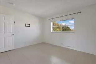 4200 Crystal Lake Dr, Deerfield Beach, FL 33064 - Photo 13