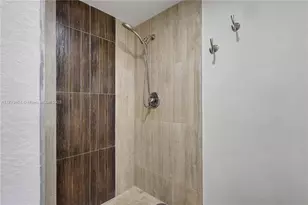 4200 Crystal Lake Dr, Deerfield Beach, FL 33064 - Photo 17