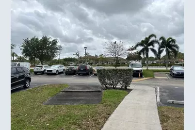 13455 SW 9th Ct #318J, Pembroke Pines, FL 33027 - Photo 9