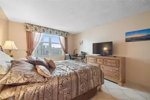 3725 S Ocean Dr, Hollywood, FL 33019 - Photo 13