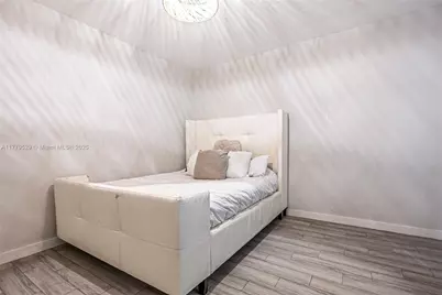 30 NW 152nd St, Miami, FL 33169 - Photo 23