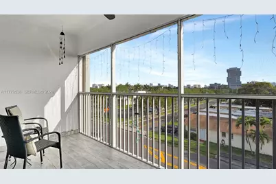 329 SE 3rd St #405S, Hallandale Beach, FL 33009 - Photo 35