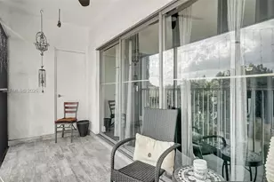 329 SE 3rd St, Hallandale Beach, FL 33009 - Photo 37