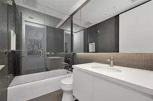 1425 Brickell Ave, Miami, FL 33131 - Photo 21