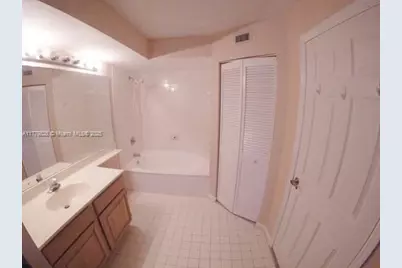 1280 S Alhambra Cir #2211, Coral Gables, FL 33146 - Photo 7