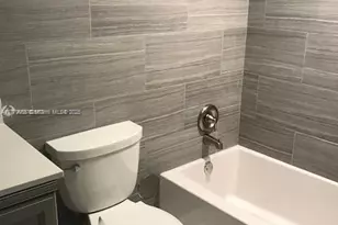 20301 W Country Club Dr, Aventura, FL 33180 - Photo 15