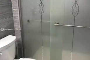 20301 W Country Club Dr, Aventura, FL 33180 - Photo 17