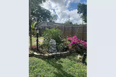 2218 Harding St, Hollywood, FL 33020 - Photo 23