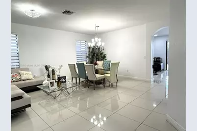 10060 NW 86th Ter, Doral, FL 33178 - Photo 15