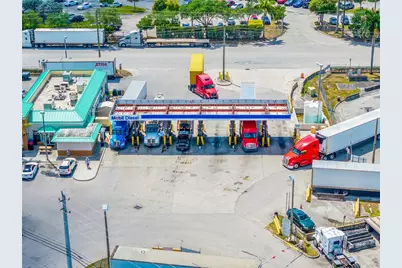 12200 NW South River Dr, Medley, FL 33178 - Photo 5