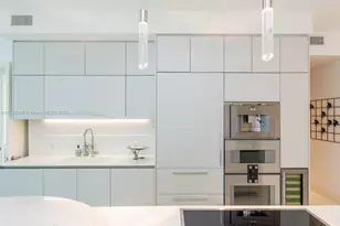 16901 Collins Ave, Sunny Isles Beach, FL 33160 - Photo 21